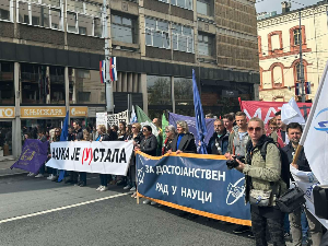 Протести и тишина на више локација, шетња под слоганом "Наука је устала" у Новом Саду и Београду