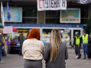 Осми дан незаконите блокаде јавног сервиса, програм се емитује уз велике напоре запослених