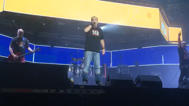 Слушај 'вамо!