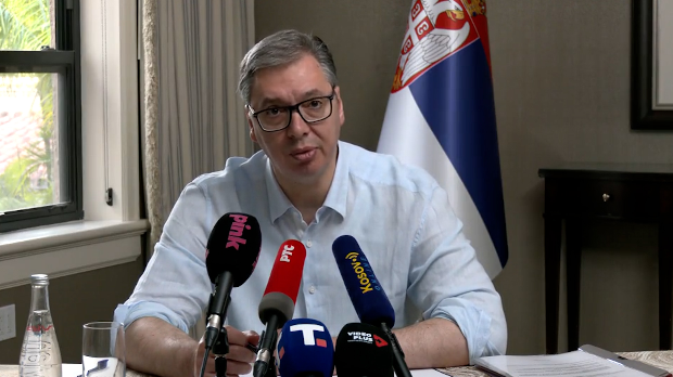 Председнику Вучићу позлило у САД, враћа се у Србију Председнику Вучићу позлило у САД, враћа се у Србију