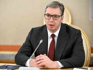 Вучић стигао у Тирану, учествује на самиту Европске политичке заједнице