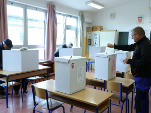 Локални избори у Хрватској – Осијек добио градоначелника у првом кругу, ново гласање у Загребу, Сплиту и Ријеци