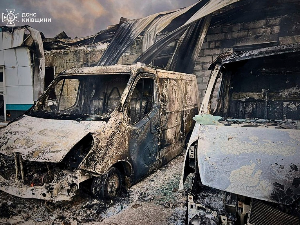 Напад на Херсон, има мртвих и рањених; чекају се одвојени разговори Трампа са Путином и Зеленским