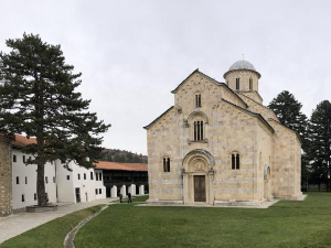 Епархија Рашко-призренска поднела пријаву против Албанца због насилног упада у цркву