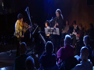 СТУДИО 6: Трио покрет