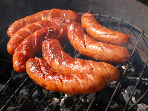 Ускоро на нашу трпезу стижу "хибридне кобасице"