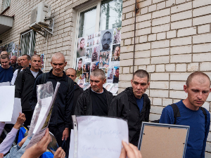Наставља се размена заробљеника; локалне власти: деведесет одсто Купјанска уништено или оштећено