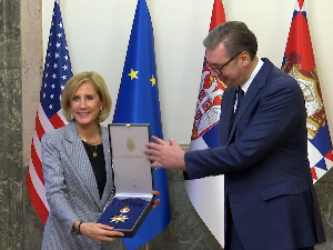 Председник Вучић уручио орден америчкој конгресменки; Тени пренела Трампове поздраве Србији