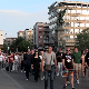 Студенти у блокади одали пошту страдалима у Дубони и Малом Орашју; маратонци стигли у Аугсбург Студенти у блокади одали пошту страдалима у Дубони и Малом Орашју; маратонци стигли у Аугсбург
