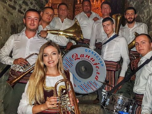 Пут победника: Девојчица са трубом