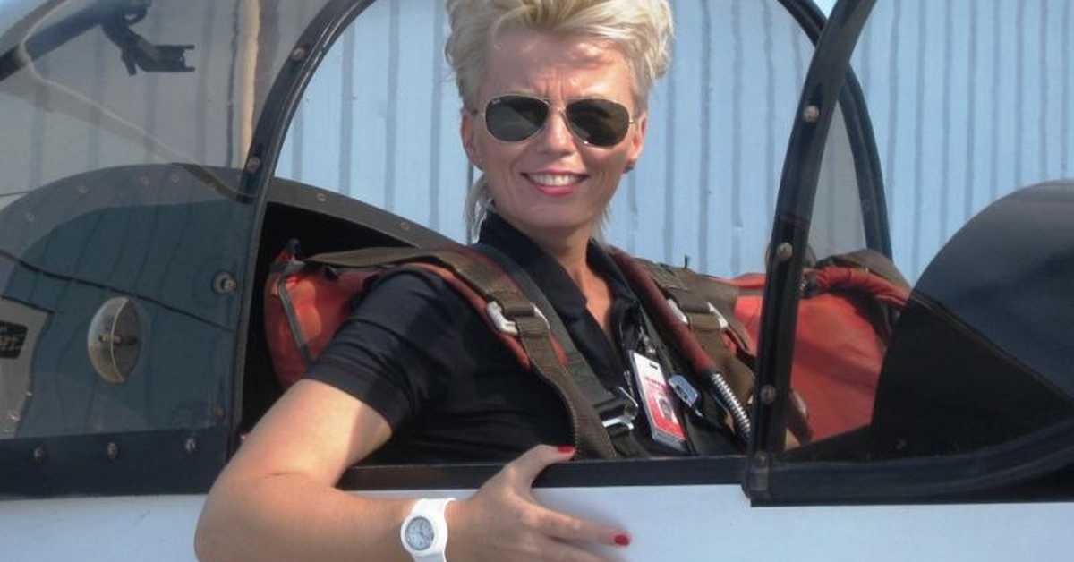 Мира Адања Полак – Ексклузивно: High Blue, Високо плаво Мира Адања Полак – Ексклузивно: High Blue, Високо плаво
