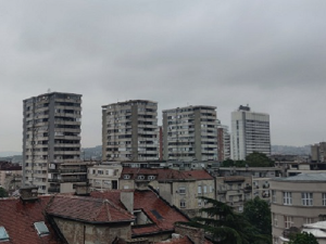 Хитно упозорење РХМЗ-а, пљускови и невреме широм Србије