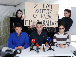 Лалошевић: Желимо једнака права за све, није нормално да се предавања држе у хотелима