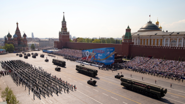 Москва слави Дан победе – војна парада, страни лидери и приказ најсавременијег наоружања (Tanjug AP Photo / Alexander Zemlianichenko, Pool, File) Москва слави Дан победе – војна парада, страни лидери и приказ најсавременијег наоружања