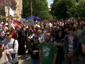 Студенти из целе Србије, после вишедневног пешачења, данас на протестном скупу у Лозници