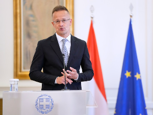 Сијарто: Мађарска посвећена заједничкој изградњи нафтовода са Србијом