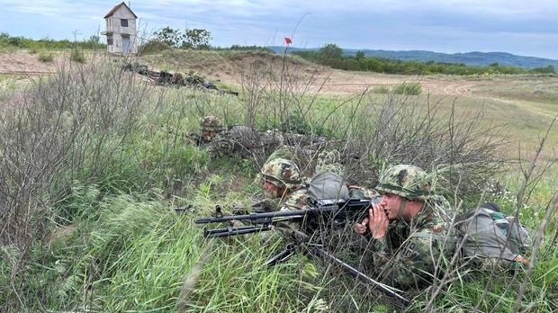 Гађање из митраљеза М84