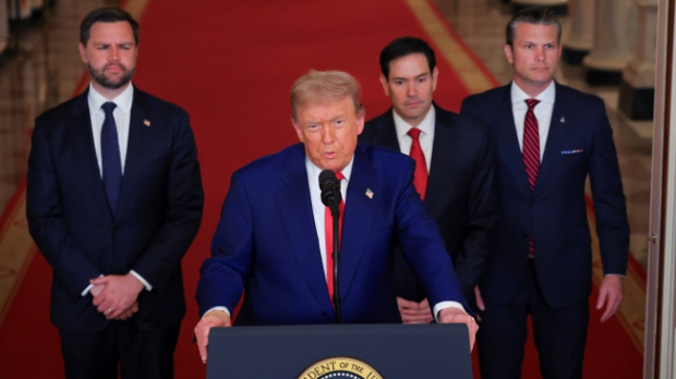 САД бомбардовале Иран; Трамп: Кључна нуклеарна постројења су у потпуности уништена (Tanjug/AP photo / Carlos Barria) САД бомбардовале Иран; Трамп: Кључна нуклеарна постројења су у потпуности уништена