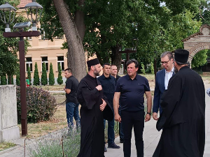 Вучић у Крушевцу у Лазарици присуствује бдењу уочи Видовдана