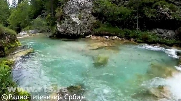 Чекајући ветар: Еколошки магазин