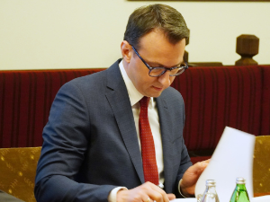 Петковић после састанка са Соренсеном: Предали смо листу са 50 ескалаторних потеза Приштине