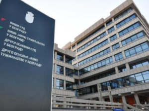 Подигнута оптужница против мушкарца због сумње да је напао полицију током протеста на Видовдан