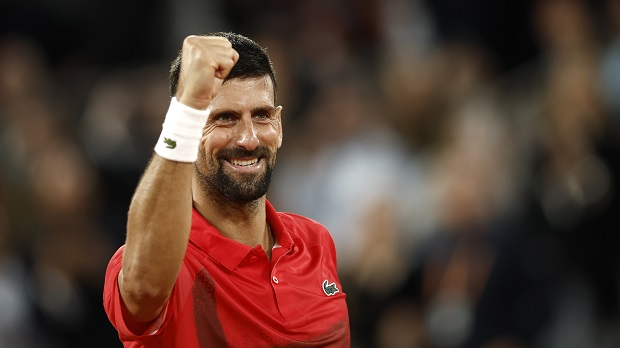 Спортски журнал: Е, ово је тениски шлагер! (EPA-EFE / YOAN VALAT) Спортски журнал: Е, ово је тениски шлагер!