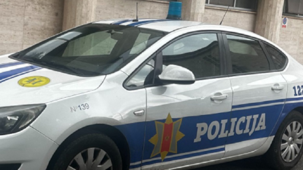 Тешка несрећа код Мојковца – погинула два држављанина Србије, троје повређених