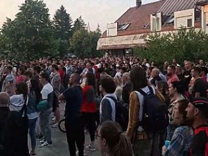 Протест у Косјерићу, опозиција најавила да ће тражити понављање избора