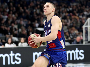 Огњен Радошић нови кошаркаш Звезде (STARSPORT / Pedja Milosavljevic/) Огњен Радошић нови кошаркаш Звезде