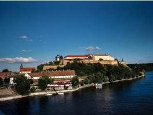 Јутарњи програм из три студија