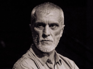 Спасоје Миловановић: О немогућности политичког театра у Србији