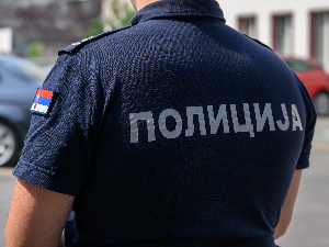МУП: Претходне ноћи проверен идентитет 44 особе, троје доведено у полицију