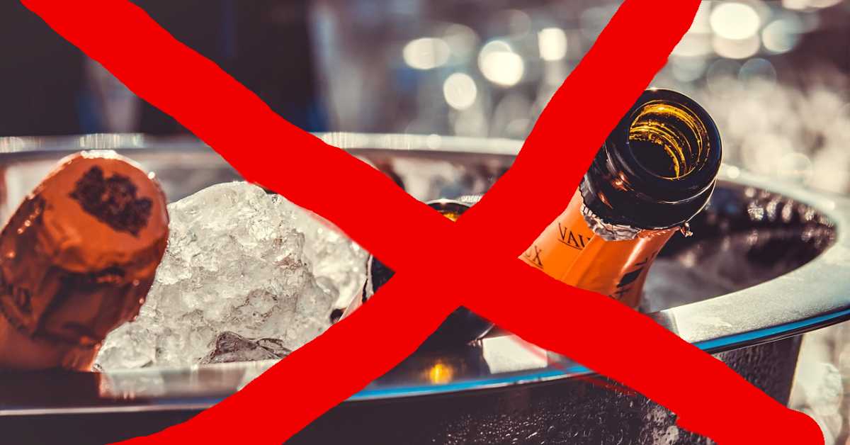 Шта се све збива у нашем телу када престанемо да пијемо алкохол (Пиксабеј) Шта се све збива у нашем телу када престанемо да пијемо алкохол