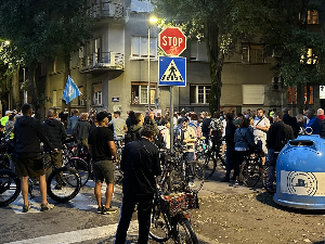 У Новом Саду протести испред зграда ректора Мадића и Маје Гојковић