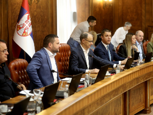 Влада донела одлуку о размени живе стоке за тракторске цистерне за гашење пожара
