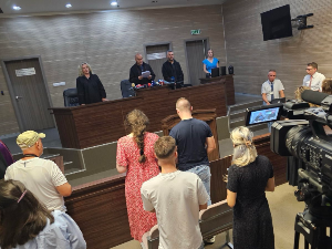 Суд у Приштини изрекао тројици Срба казне затвора од две и пет година за наводни тероризам