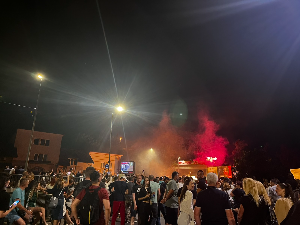 Протести, шетње и повремене блокаде у више градова Србије