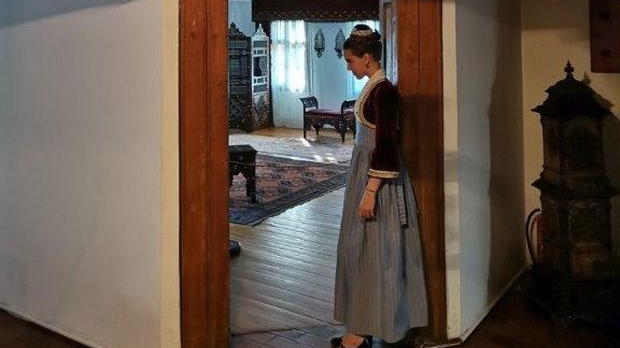 Еко минијатуре: Еко мотив