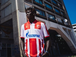 Званично: Бађо у Звезди (crvenazvezdafk.com / /) Званично: Бађо у Звезди
