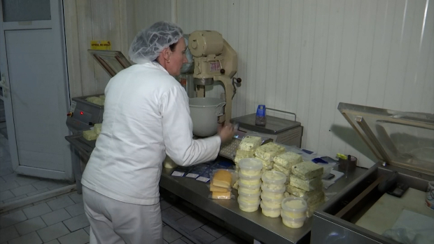 Млеко у продавници, али није млеко – шта нам произвођачи нису говорили, а сада ће морати