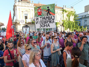 Полиција између групе грађана и присталица СНС-а у Врбасу, протести и у Београду, Ужицу и Нишу