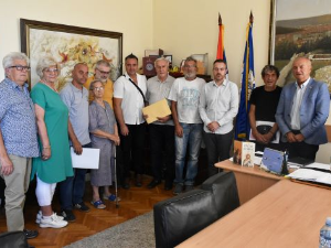 Помоћ дијаспоре за санирање последица пожара на територији Прокупља и Житорађе Помоћ дијаспоре за санирање последица пожара на територији Прокупља и Житорађе