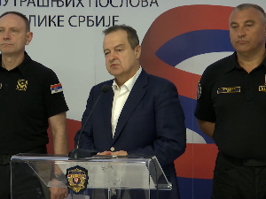 Дачић: Повређено 27 полицајаца, поднето 47 прекршајних пријава