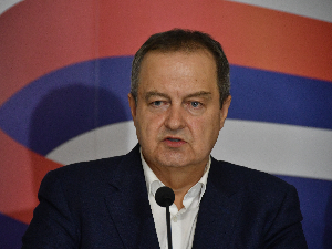 Дачић: Вечерас повређено шест полицајаца, ухапшено 38 особа