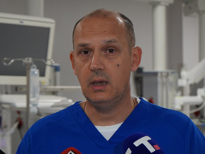 Лончар: У болници у Ваљеву су четири учесника протеста, излазе данас и сутра, поднећемо кривичне пријаве због ширења панике
