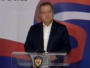 Дачић: Полиција је успоставила јавни ред и мир у Ваљеву, Београду и Новом Саду
