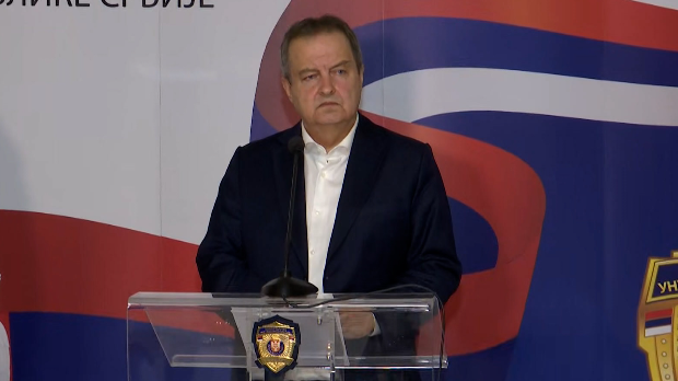 Дачић: Полиција је успоставила јавни ред и мир у Ваљеву, Београду и Новом Саду