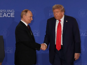 Одјеци састанка Трампа и Путина – руковање без одговора и 