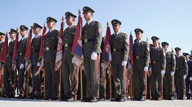 Промоција најмлађих официра Војске Србије; Вучић: Поносан сам на ваше знање и љубав према отаџбини